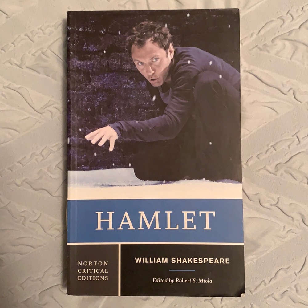 Hamlet by Shakespeare - Used Edition